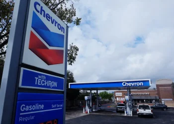 EUA intensificam exportação de combustível para setor privado de Cuba