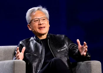 Nvidia projeta US$ 1 tri em chips de IA até 2027 e amplia ofensiva contra rivais