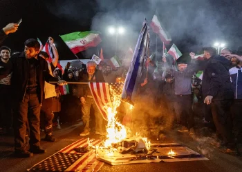 Ameaças iranianas a instalações no Golfo fazem preços de energia subirem