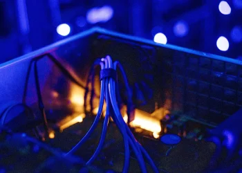 EUA acusam cofundador da Super Micro de desviar US$ 2,5 bi em chips da Nvidia à China