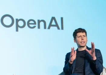 OpenAI é avaliada em US$ 852 bilhões após concluir rodada de US$ 122 bilhões
