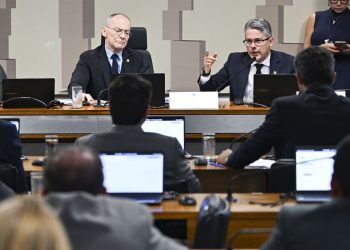 CPI do Crime aprova pedido para chegar a beneficiários do Banco Master