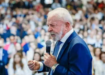 Lula modula estratégia para rechaçar ataques sobre idade