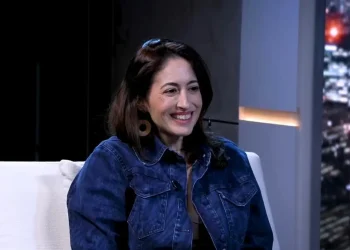 Felicidade vem antes do sucesso, diz pesquisa de Harvard, segundo Carina Pirró