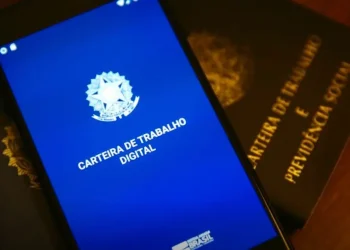 Criação de emprego supera projeção no início do ano após quebra em dezembro