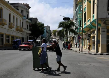 Maior liberdade de negócios em Cuba envolve riscos e incertezas, diz consultoria