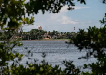 democratas da Flórida vencem eleição em distrito de Mar-a-Lago
