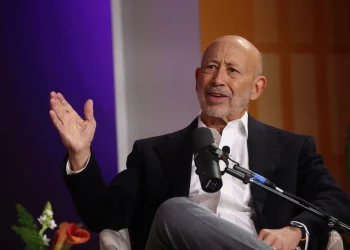 Ex-CEO do Goldman Sachs diz que programas de diversidade são “contraproducentes”