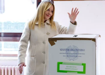 Perda da “invencibilidade” de Giorgia Meloni na Itália pode ser atribuída a Trump