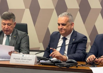 CPI do INSS rejeita relatório final e indiciamento de Lulinha e mais 215