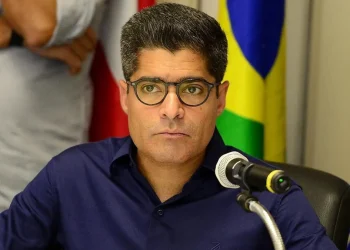 ACM Neto recebeu R$ 3,6 milhões do Master e da Reag, aponta Coaf