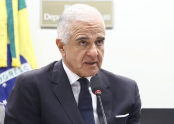 Deputado critica discrepância entre dados do governo e do setor sobre pirataria em apostas on-line – Notícias