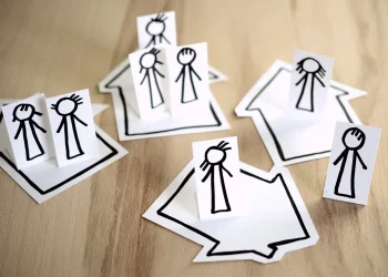 Seguros, finanças, TI e correios mantêm setor de serviços aquecido em janeiro