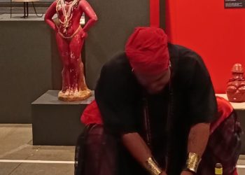 Exposição explora presença de Exu na cultura afro-brasileira