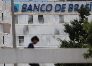 “Estamos todos pagando a conta”, diz bancário sobre o caso BRB/Master