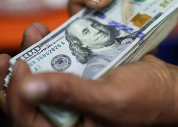 Wall Street redobra aposta contra o dólar; Morgan Stanley: “caminho está se abrindo”