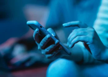 Mercado de influenciadores de finanças cresce 300% e tem corrida por certificações 