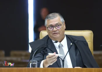 Dino defende reforma do Judiciário com penas mais rigorosas para corrupção de juízes