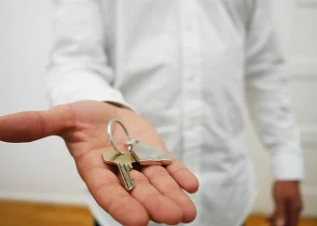 Como declarar venda de imóvel no Imposto de Renda? Quando a venda é isenta? Veja