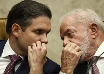 Guimarães assume articulação, mas avanço de pautas depende de Lula e presidentes