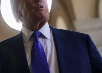 Trump diz que EUA negociarão, mas ameaça novos ataques: ‘Acabou o senhor bonzinho’