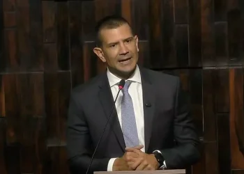 Novo presidente da Alerj pode assumir como governador do Rio? Entenda