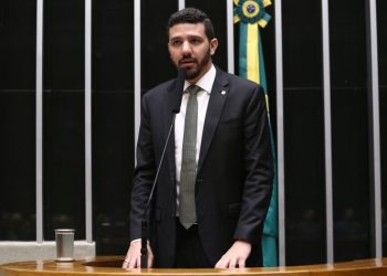 Câmara aprova projeto que autoriza ANP a acessar dados fiscais para combater fraudes em combustíveis – Notícias