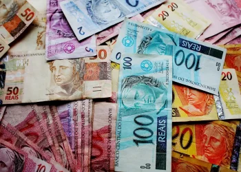 Guerra pressiona multimercados, mas fundos macro preservam ganhos do ano; veja quais