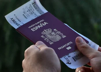 Espanha inicia ainda em abril regularização em massa para 500 mil imigrantes