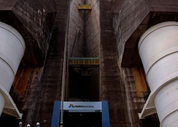 Energia solar em Itaipu tem potencial para dobrar capacidade da usina
