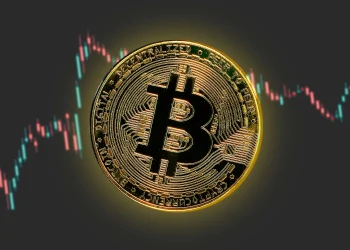 Grande investidor aproveita maior queda do Bitcoin em anos para comprar